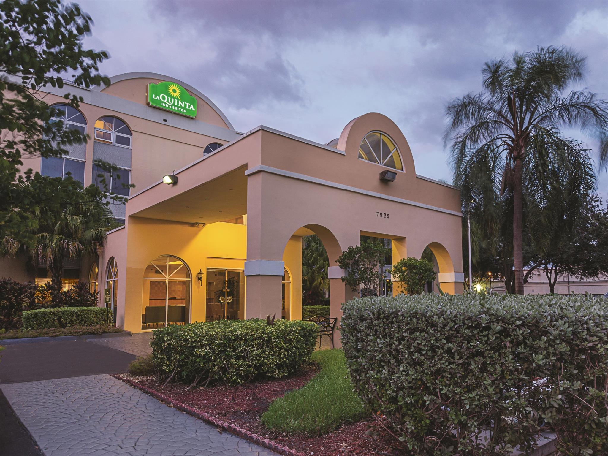 La Quinta By Wyndham Miami Lakes Exterior foto